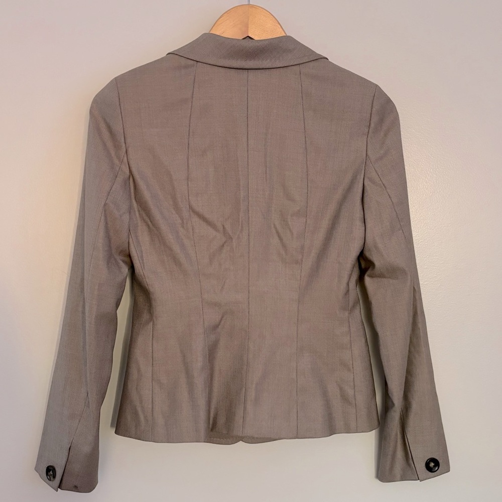 MaxMara Wool Silk Blend Taupe Tan Double Button Fitted Women’s Blazer Size 6 - Picture 5 of 10